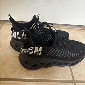 Black Womens‎ 8 Athletic Sneakers Lightweight workout shoes with Bold Lettering